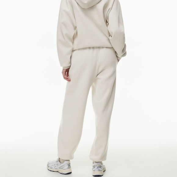Aritzia Tna⎜COZY FLEECE MEGA SWEATPANT⎜MATTE PEARL - Picture 5 of 15